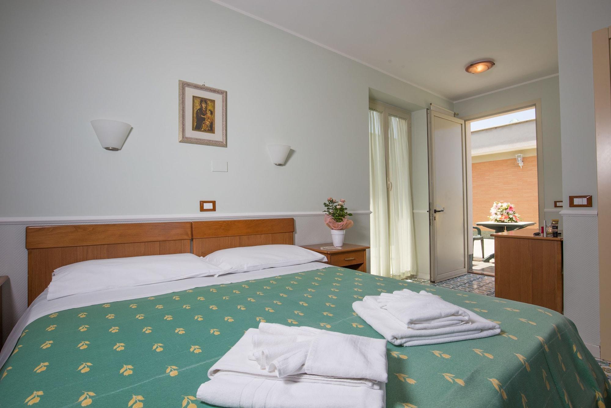 Hotel Casa Tra Noi Roma Ngoại thất bức ảnh