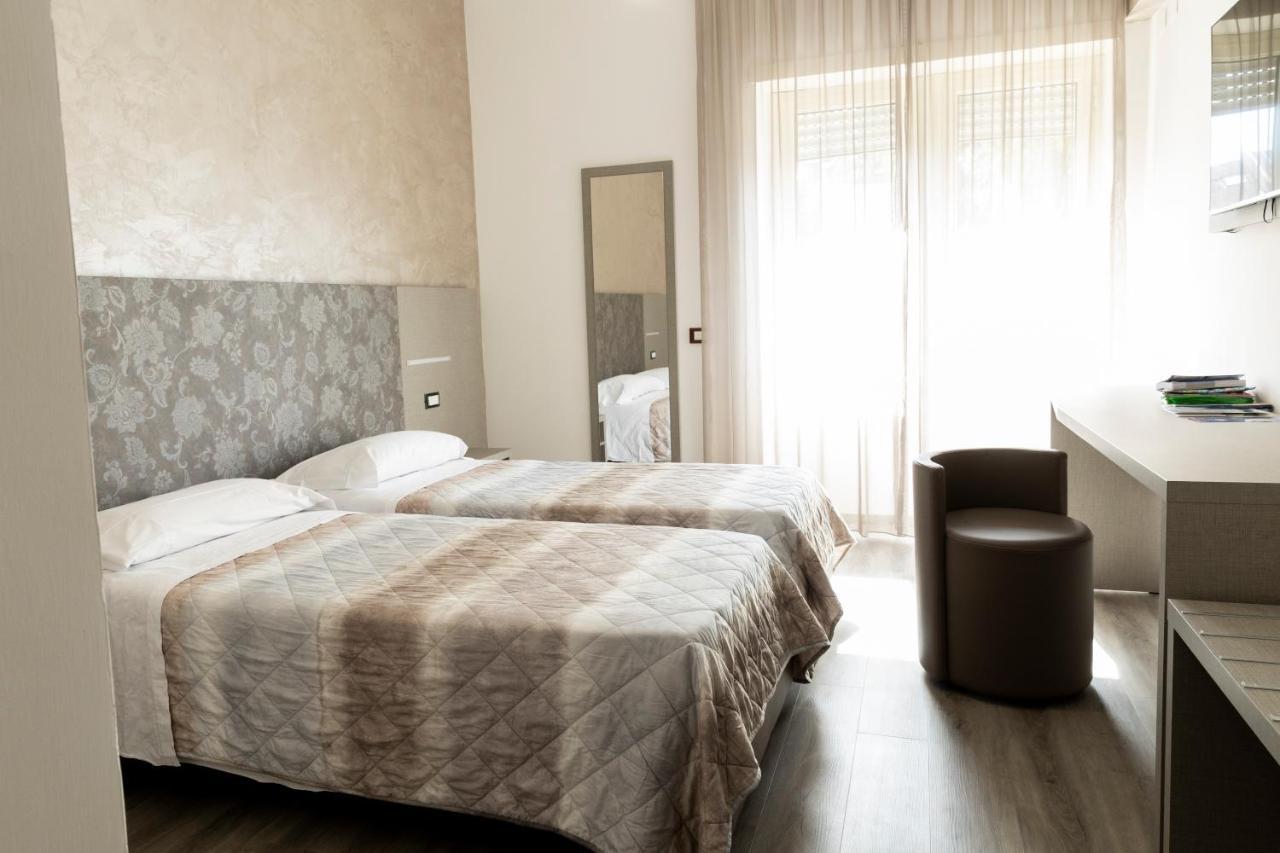 Hotel Casa Tra Noi Roma Ngoại thất bức ảnh
