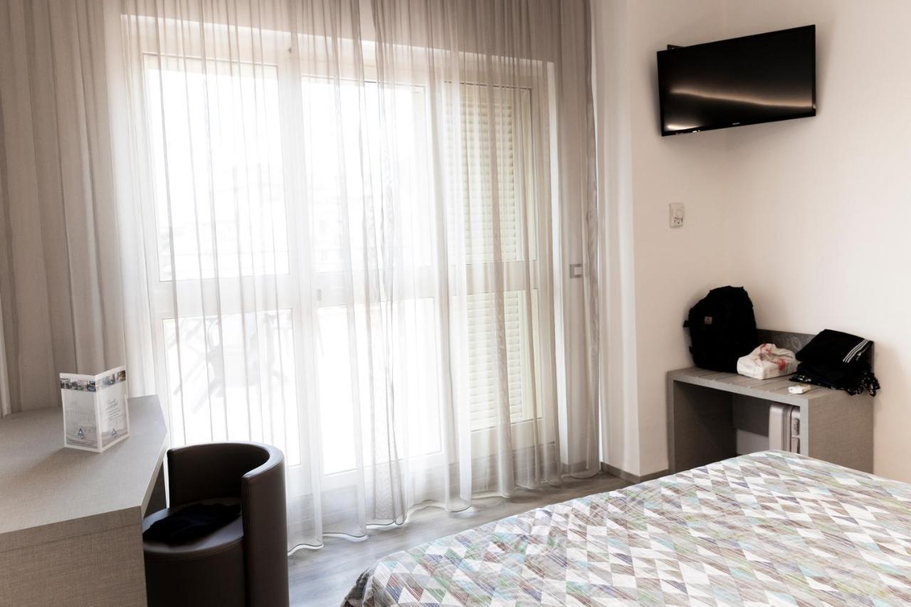 Hotel Casa Tra Noi Roma Ngoại thất bức ảnh