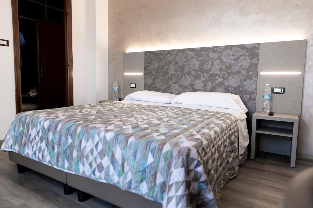 Hotel Casa Tra Noi Roma Ngoại thất bức ảnh