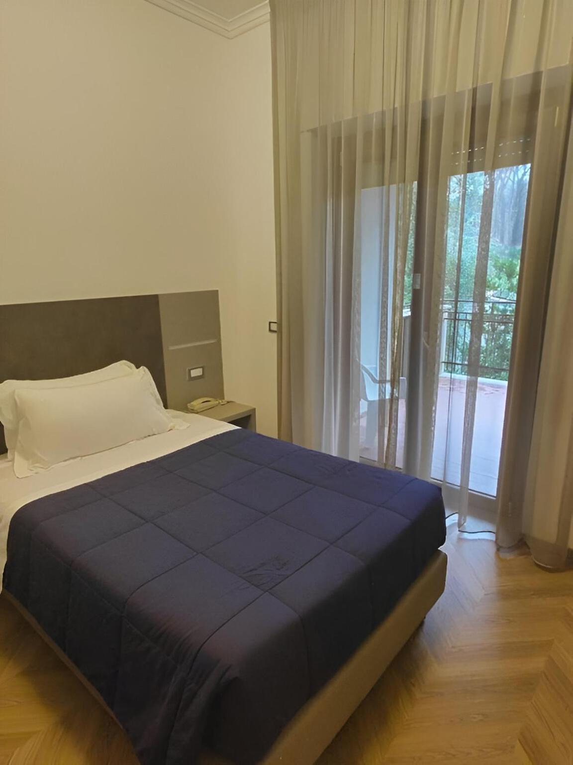 Hotel Casa Tra Noi Roma Ngoại thất bức ảnh